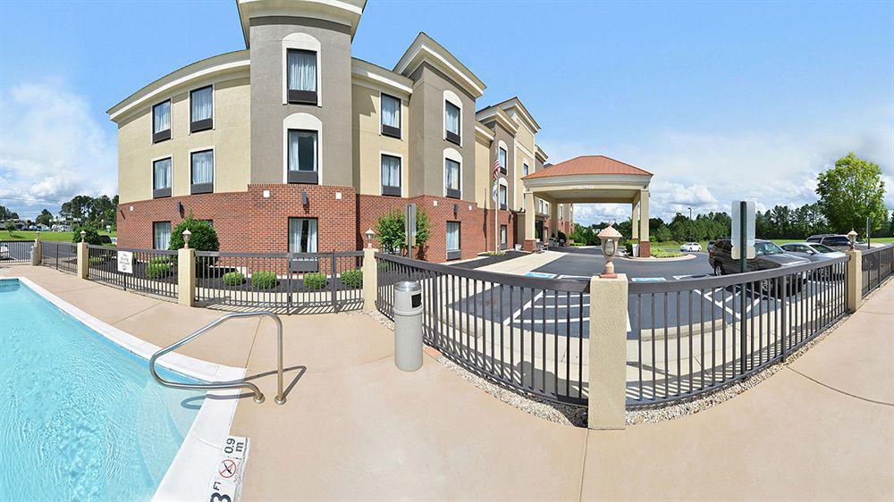 Holiday Inn Express Hotel & Suites Petersburg/Dinwiddie By Ihg Экстерьер фото