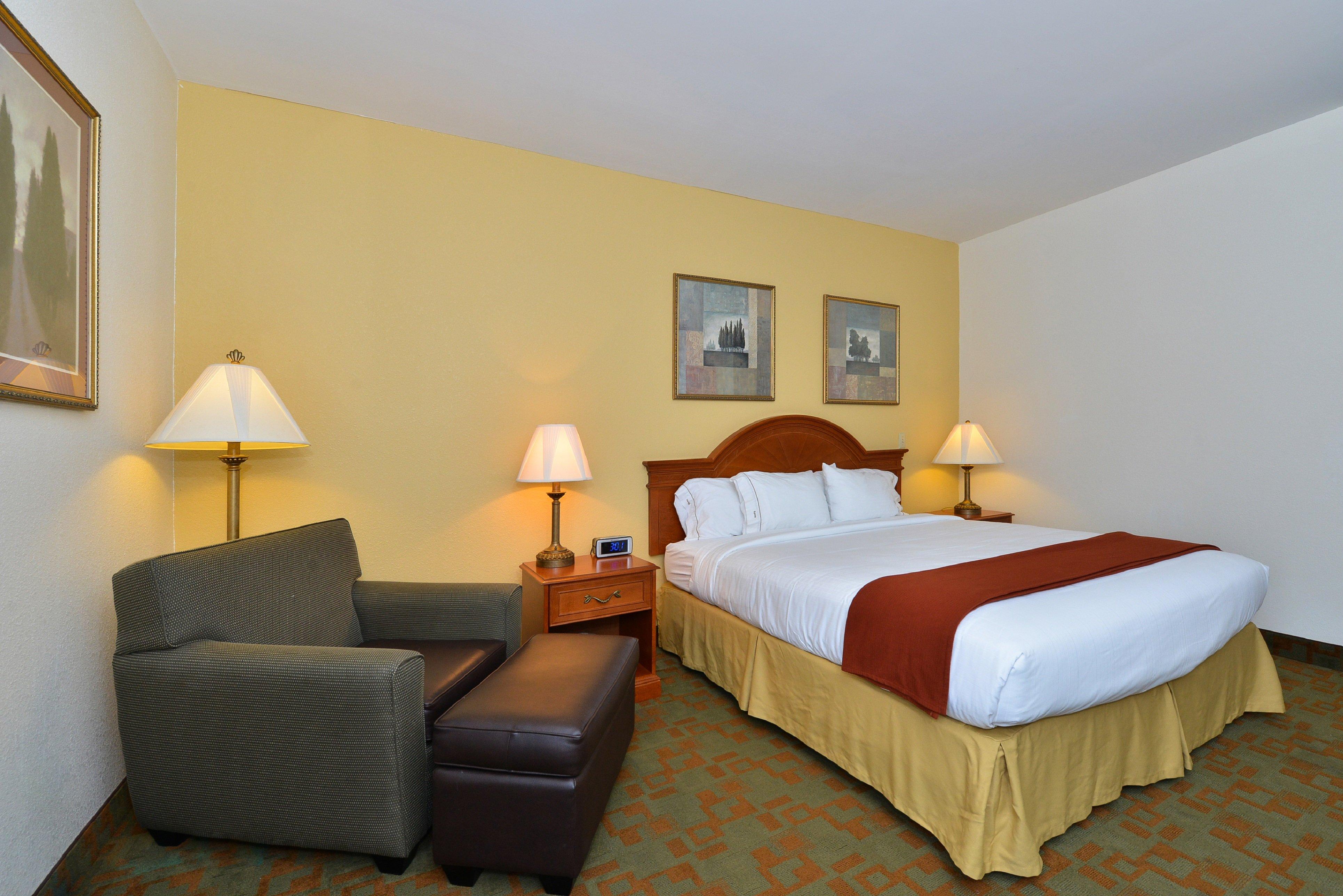 Holiday Inn Express Hotel & Suites Petersburg/Dinwiddie By Ihg Экстерьер фото