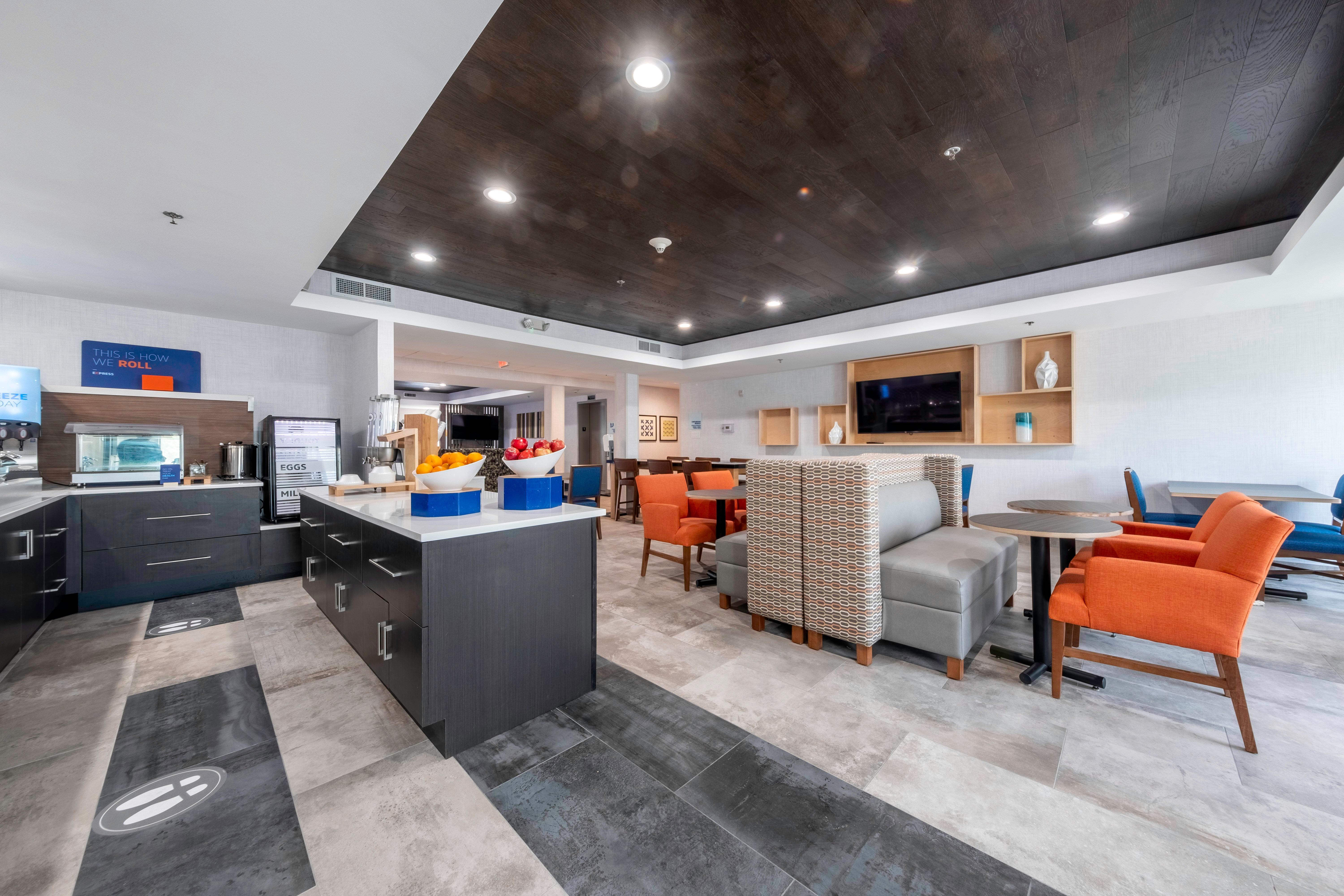 Holiday Inn Express Hotel & Suites Petersburg/Dinwiddie By Ihg Экстерьер фото